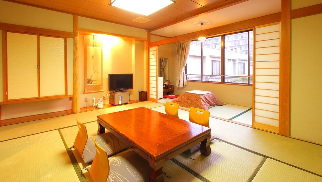 Fuefuki Isawa View Hotel מראה חיצוני תמונה